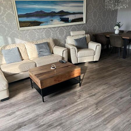 Largs Sea Front, Modern Apartment Eksteriør bilde
