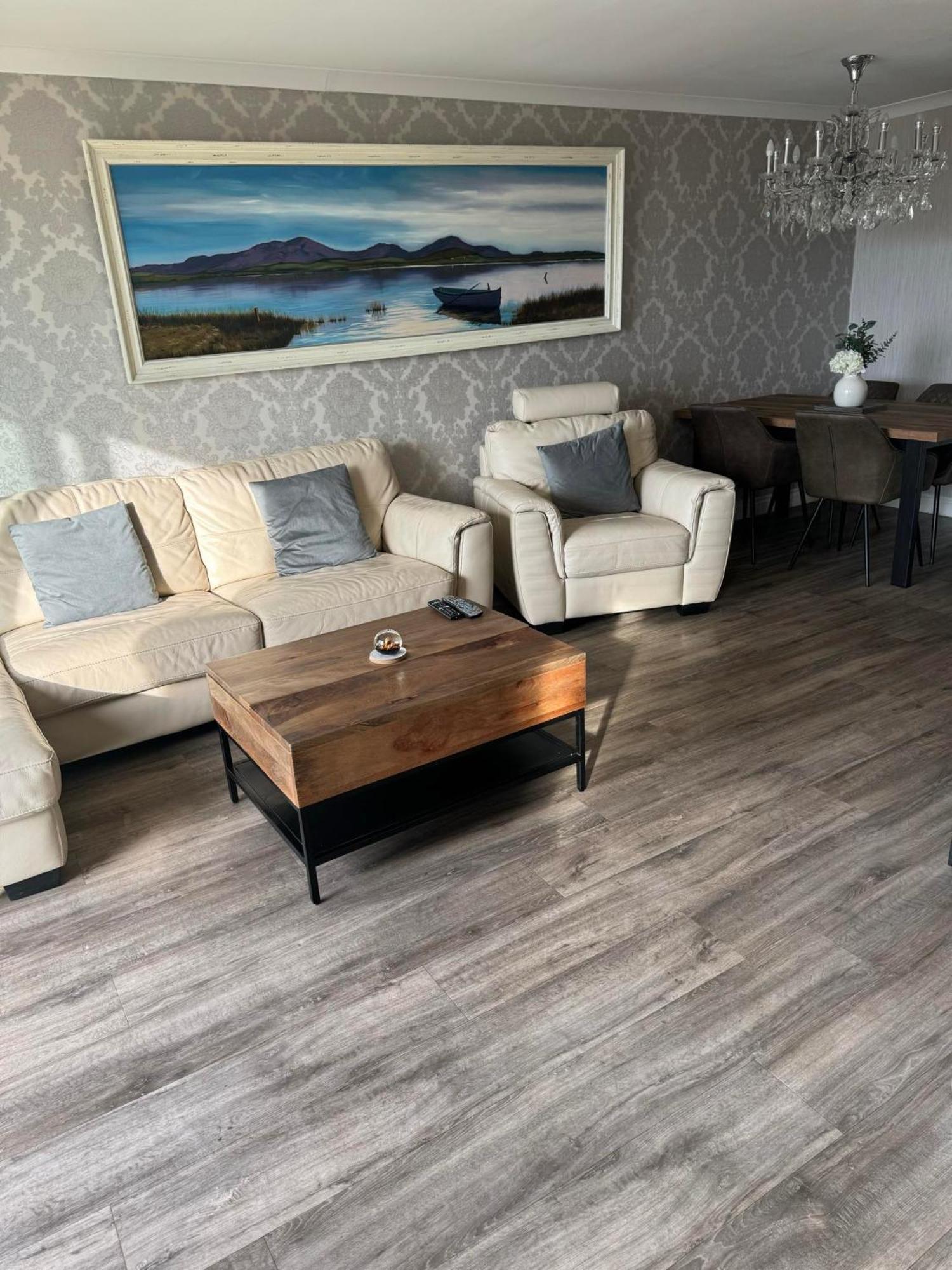 Largs Sea Front, Modern Apartment Eksteriør bilde